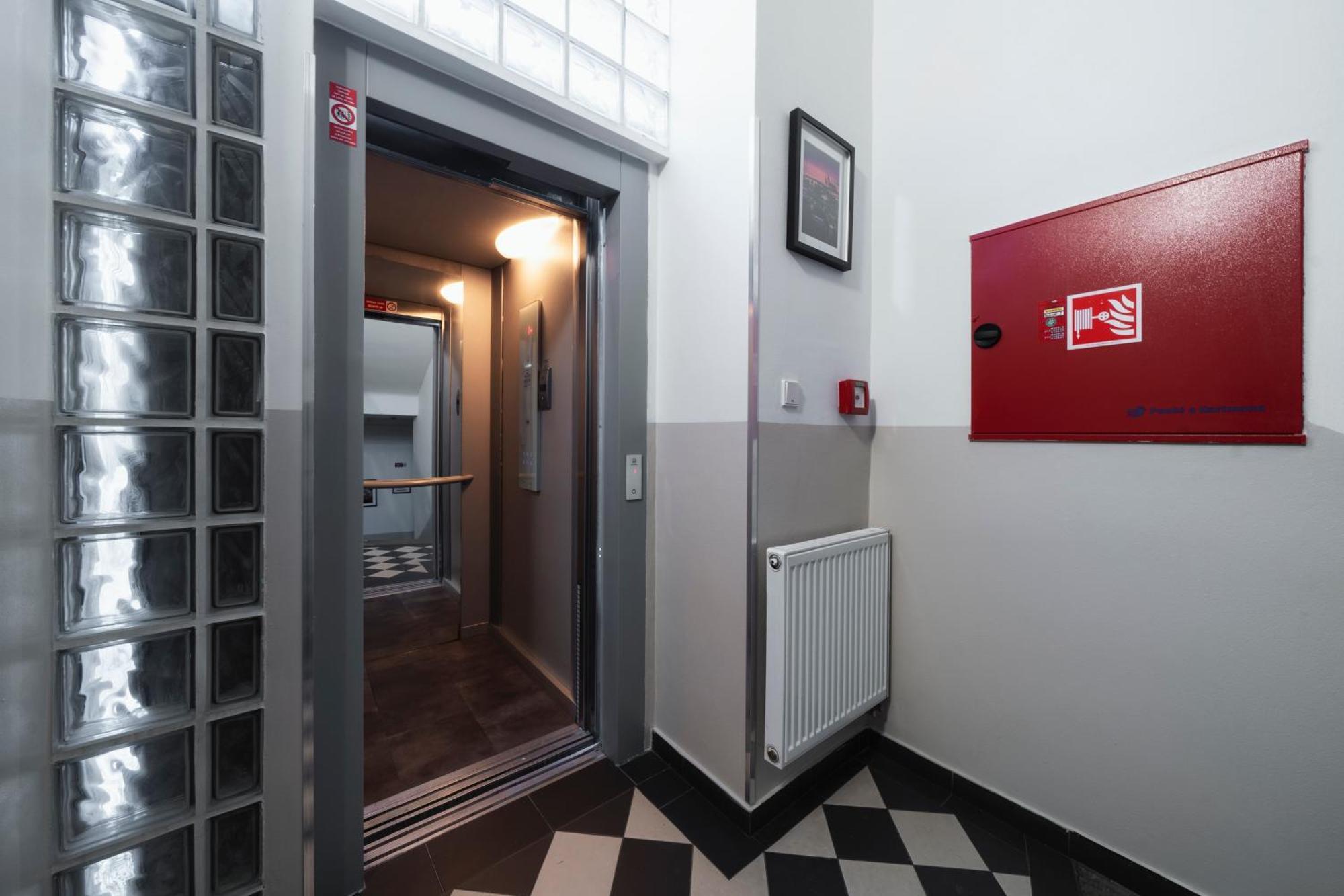 Hotel Leon Prague Extérieur photo